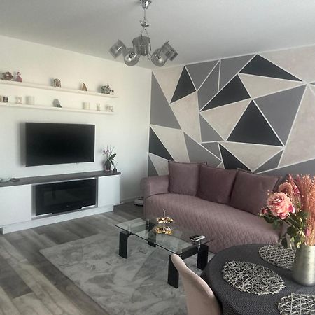 Magnific Appartement Oradea Buitenkant foto